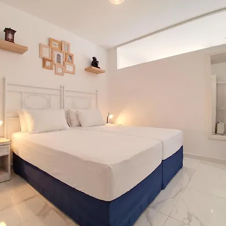 A Chic One-bedroom Retreat With Balcony In St Pauls Bay Apartamento *