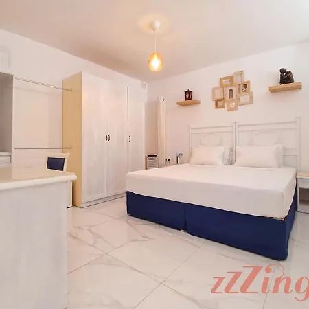 Apartamento A Chic One-bedroom Retreat With Balcony In St Pauls Bay