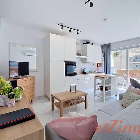 A Chic One-bedroom Retreat With Balcony In St Pauls Bay Appartement St. Paul's Bay